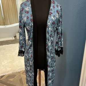 Maternity robe